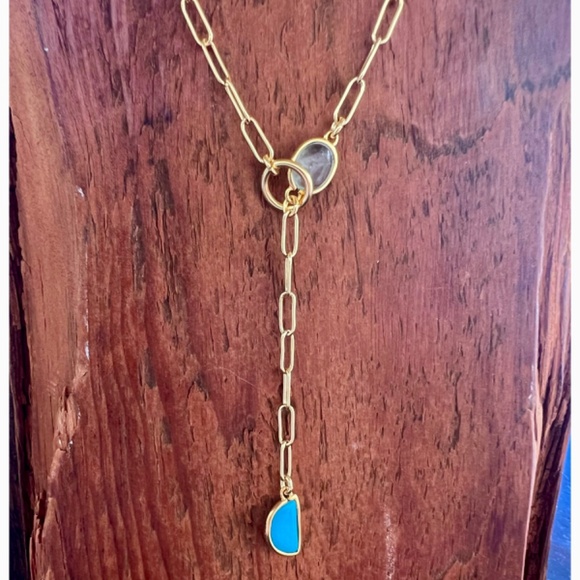 Madewell Stone Collection Green
Apophyllite Necklace - Picture 2 of 10